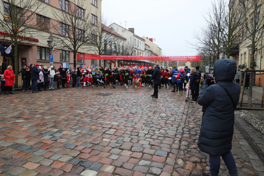 Lietuvos verslo kolegija organizavo labdaringą akciją