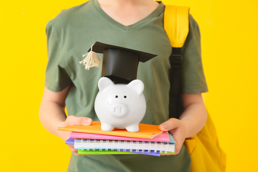 Studijų kainos universitetuose 2025 metais: ar jos vis dar „įkandamos“?