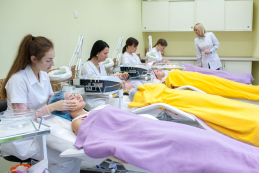 Studijuok kosmetologiją Utenos kolegijoje