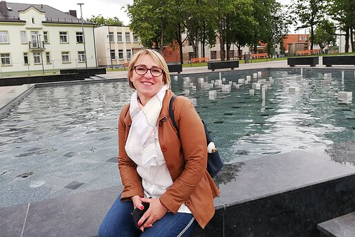 Utenos kolegijos Turizmo paslaugų verslo studentė derina darbą ir studijas