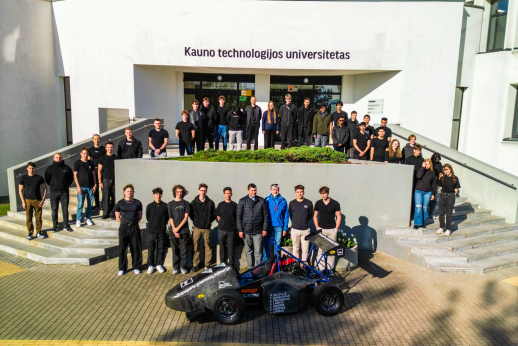 KTU studentai ruošiasi dalyvauti „Formula Student“ varžybose