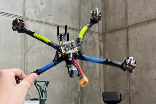 KTU prisideda prie dronų surinkimo Ukrainai – šalį pasiekė net 10 įrenginių
