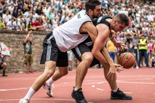 ASU krepšininko laimėjimas Belgrade ASU krepšininko laimėjimas Belgrade