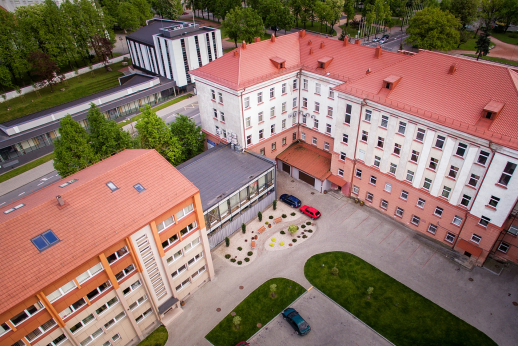 Koleginės studijos – įvairaus amžiaus studentams