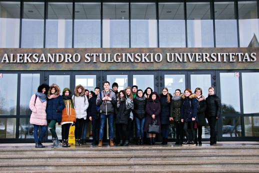 Universitete svečiavosi ASU klasė Universitete svečiavosi ASU klasė